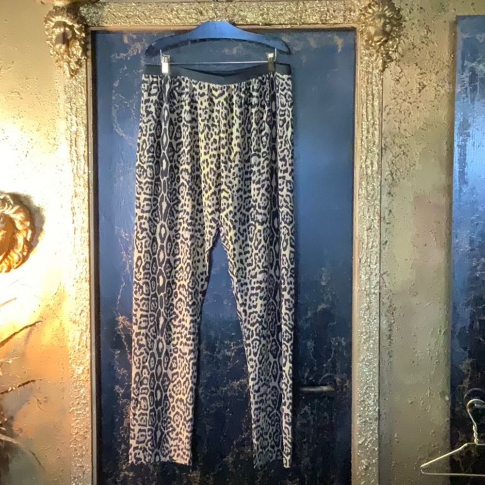 BCBGMaxAzari leopard print pants